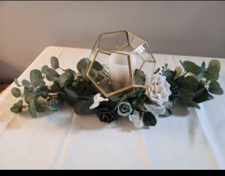 Custom Centerpieces for any occasion 12 pcs