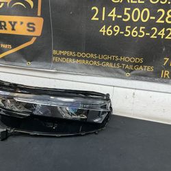 HONDA CRV 2023-2024 RH HEADLIGHT OEM