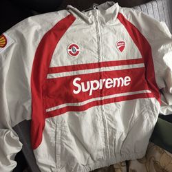Supreme Size S