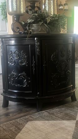Half moon cabinet