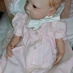 Craddle Baby Girl Realistic 