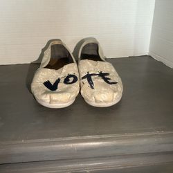 TOMS Shoes