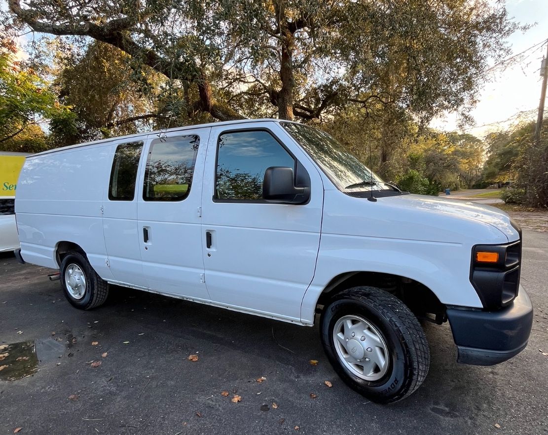 2008 Ford E-250