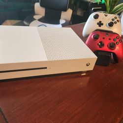 XBOX ONE S 1T 