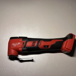 Milwaukee M18 Oscillating Multi-Tool