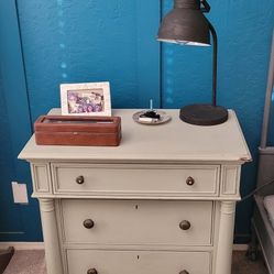 2- Thomasville Nightstands 