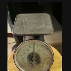 CA.  1906 ANTIQUE  SCALE. GREAT KITCHEN DECORATION.