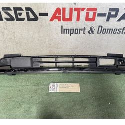 2021 - 2024 CHEVROLET SUBURBAN TAHOE FRONT LOWER BUMPER GRILLE OEM AX98368