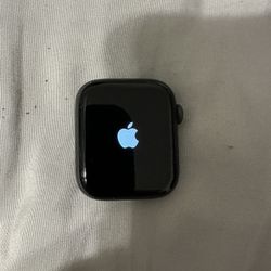 Apple Watch Series 5 4mm With GPS