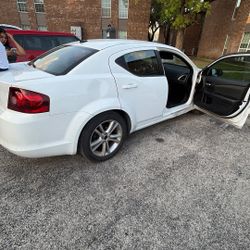 2012 Dodge Avenger