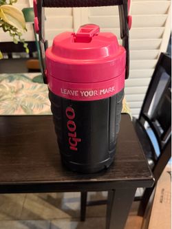 Igloo Insulated Sports Water Jug – Pink & Black – Great Condition