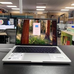 Apple MacBook Pro Retina 14 Inch Laptop - M4 10-Core - 16GB RAM - 512GB SSD - M4 (10 Core 