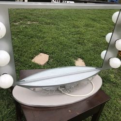 Large Table Top Makeup Mirror 