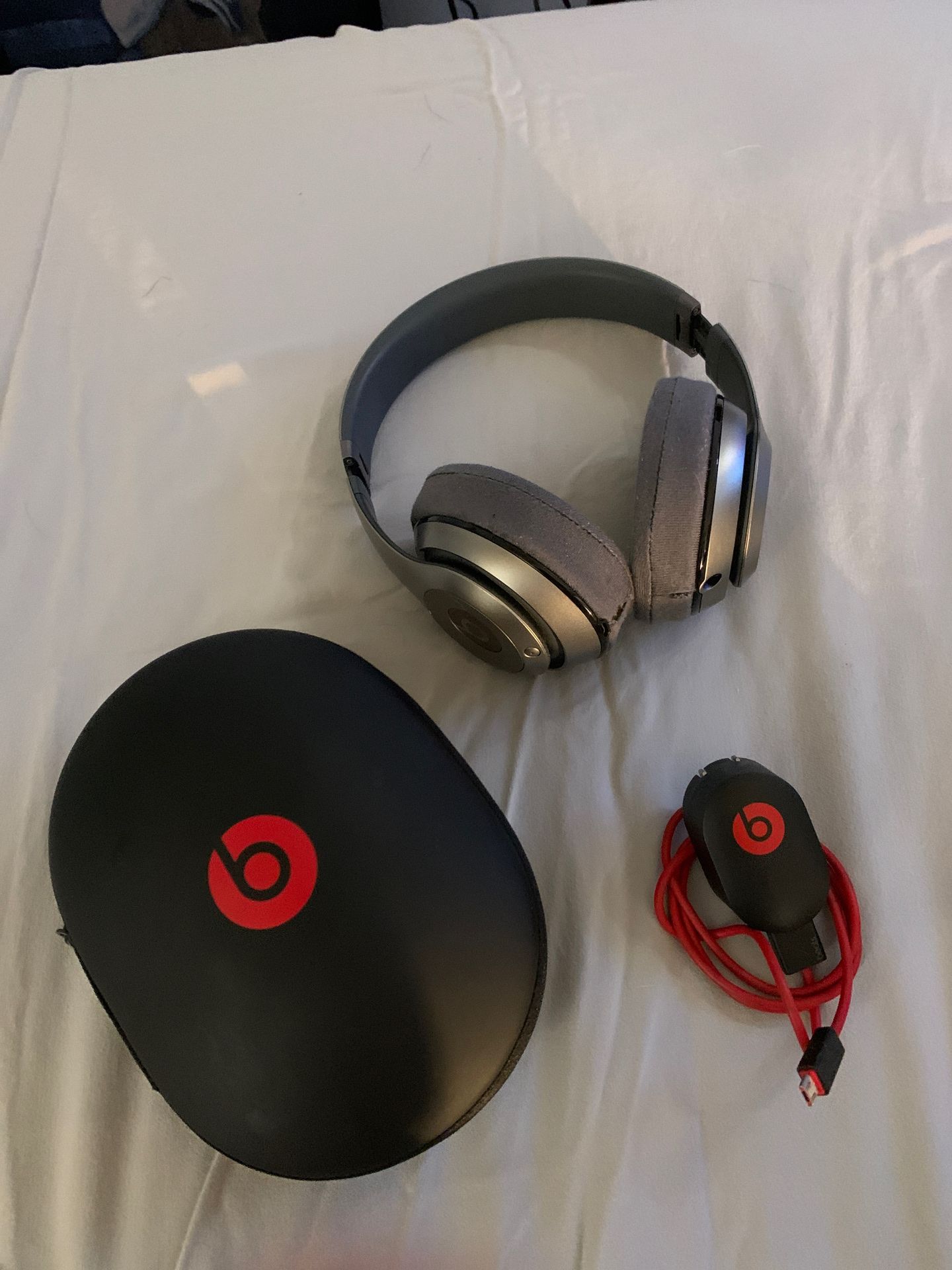 Beats Studio 2.0 Wireless headphones.