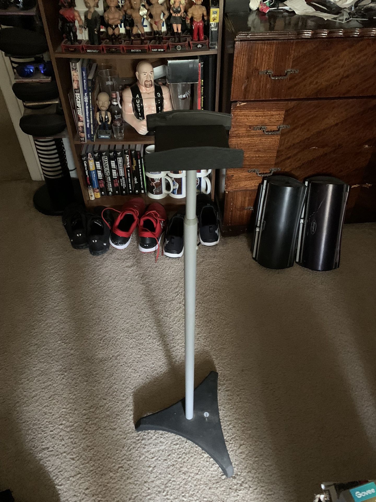 Omnipoint Speaker Stands