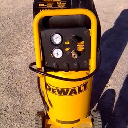 DeWalt Air Compressor 
