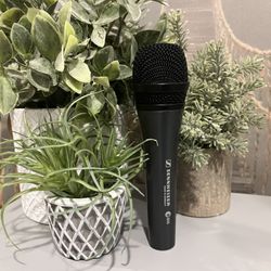 Sennheiser Pro Audio Professional E 835 Dynamic Cardioid Vocal Microphone Music Karaoke