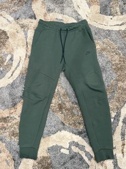 Nike tech sweats