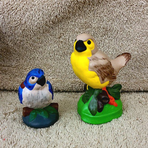 2 Mini Ceramic Hand Painted  Birds 🐦 ($5 Takes Both)
