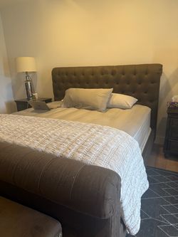 Restoration Hardware King Sleigh Bed | Chesterfield Tufted