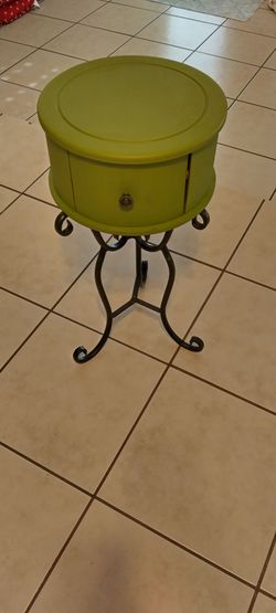 End table