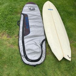 Surfboard with board bag