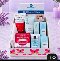 Skincare Gift Set with LED Makeup Mirror