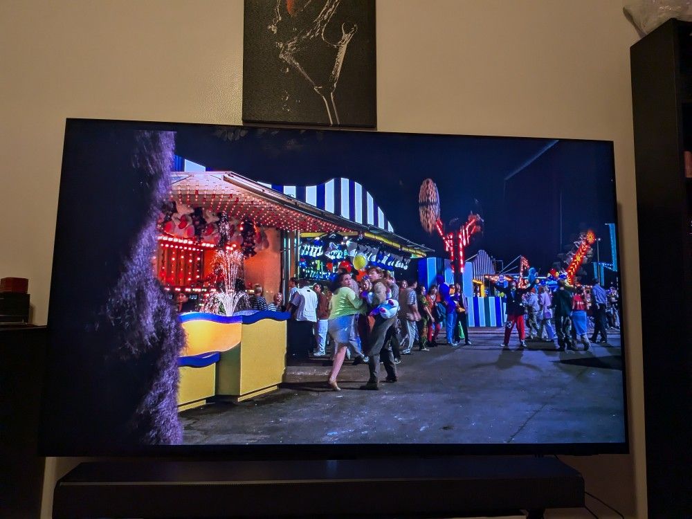 65inch TCL Television /with Swivel Stand