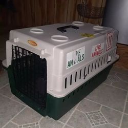 5 Pet Kennel All In Good Condition & Clean,  $30. Each 