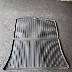 Model Y Trunk Rubber Mat