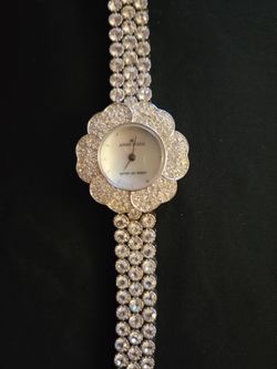 Anne Klien Club Crystal Flower Bracelet Watch. Crystal-embellished Flower. Needs batteries.