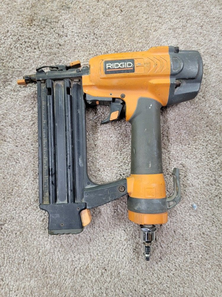 Rigid 18 Gauge Finish Nailer