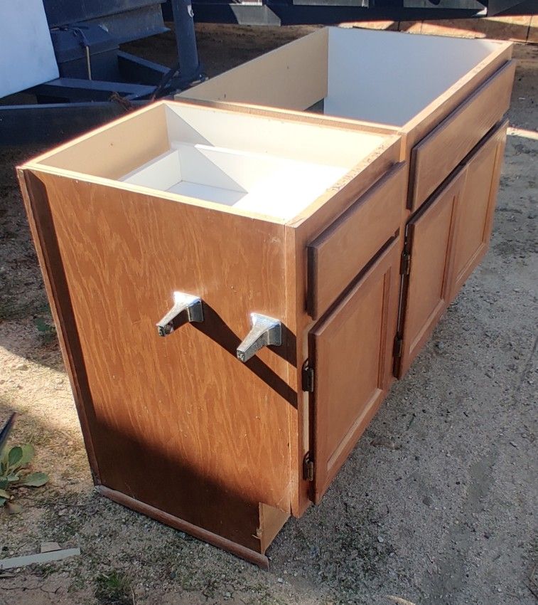 Used Bathroom for Sale in Highland, CA OfferUp