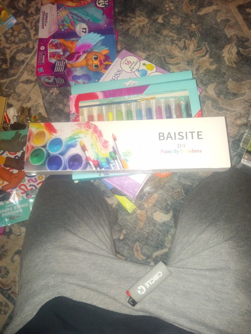 Paints/ Watercolor Pastels+Brush