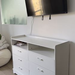 White 6-Drawer Dresser – Modern Storage Cabinet