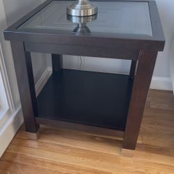 Cocktail and 2 end tables