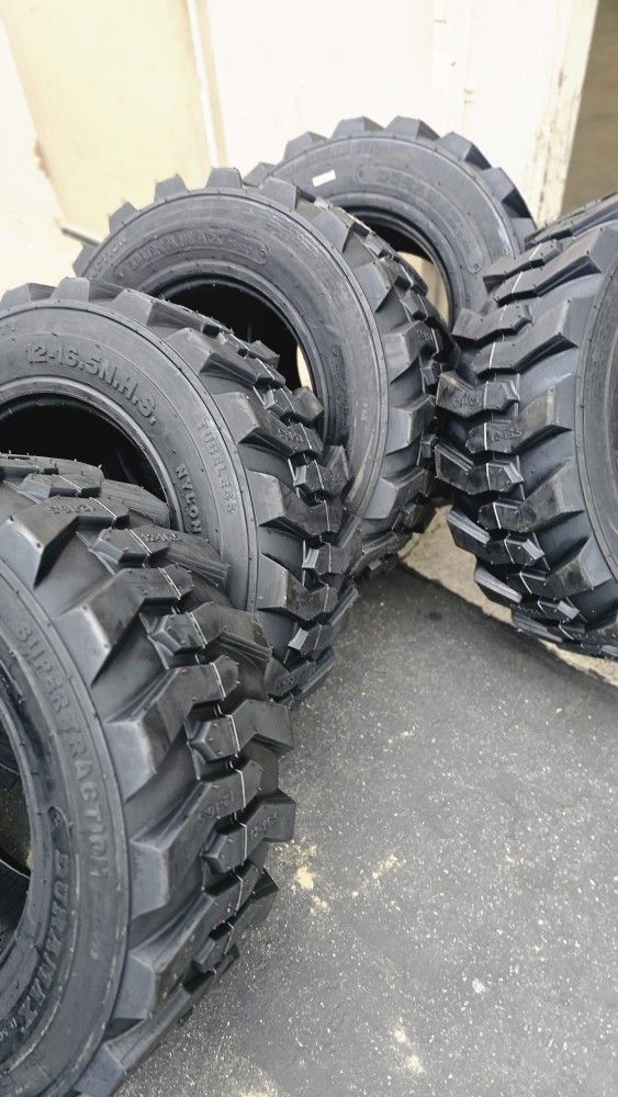 New 12-16.5 Bobcat Tractor Tire NHS