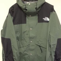 The North Face Retro 86 Mountain Full Zip Hooded Dryvent Jacket 