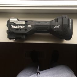 NEW/NEVER USED!!! w/out Box - Makita Cordless Multitool - BL (Brushless) Motor w/ AVT,  LXT, Starlock Max
