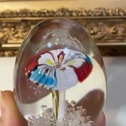 Veteran 3 Fiori Murano Paperweight 2.5”