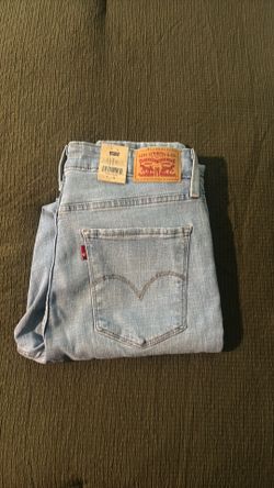 Size 12 woman’s Levi’s