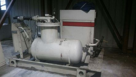 Gardner Denver 300HP compressors