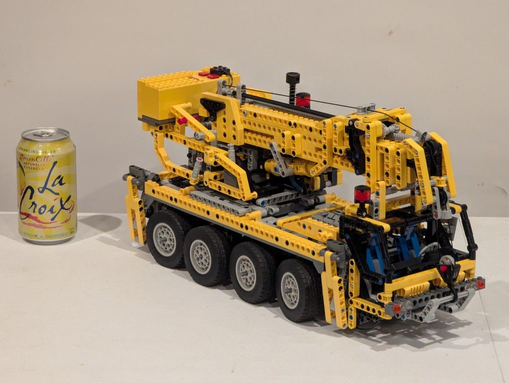 Used Retired LEGO Technic #8421 Motorized Mobile Crane