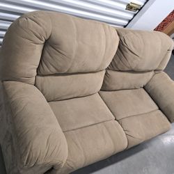 Sofa, Loveseat, Dual Recliners!