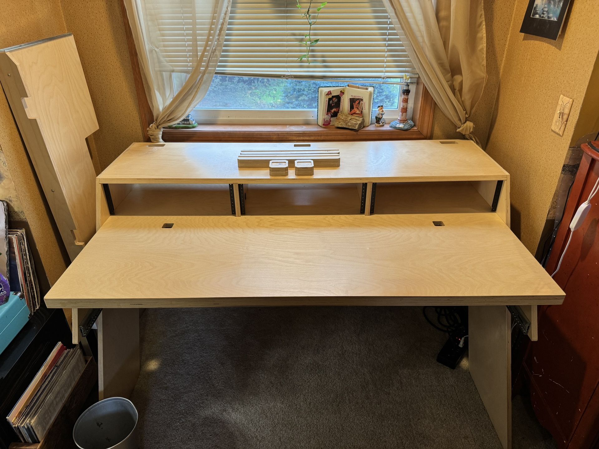 De-Fi/Output Platform Music Recording Studio Desk (2020 Version)