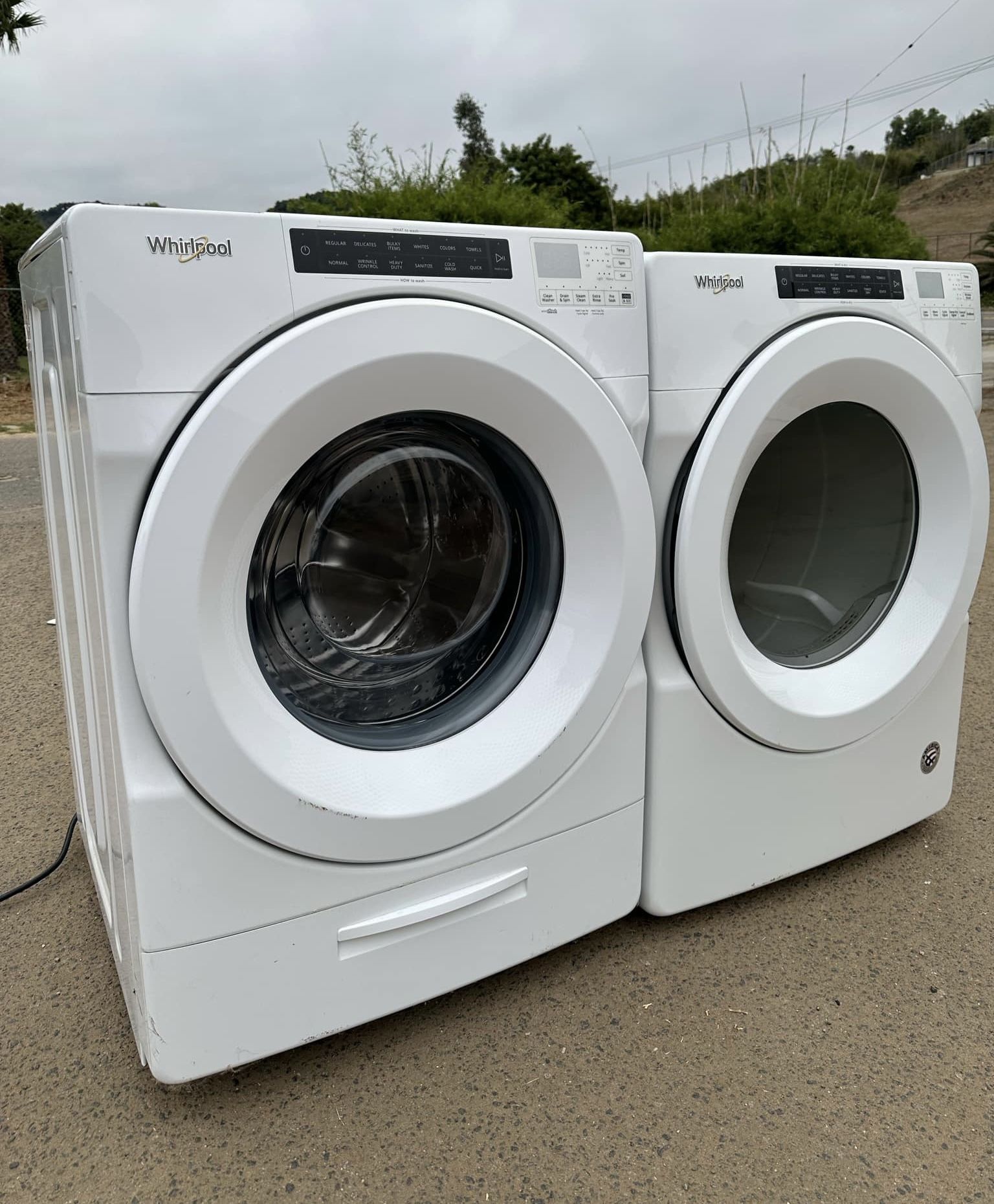 Whirlpool Washer And Gas Dryer