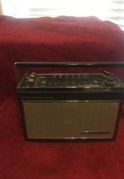 NordMende Globetraveler Multi Band Portable Radio