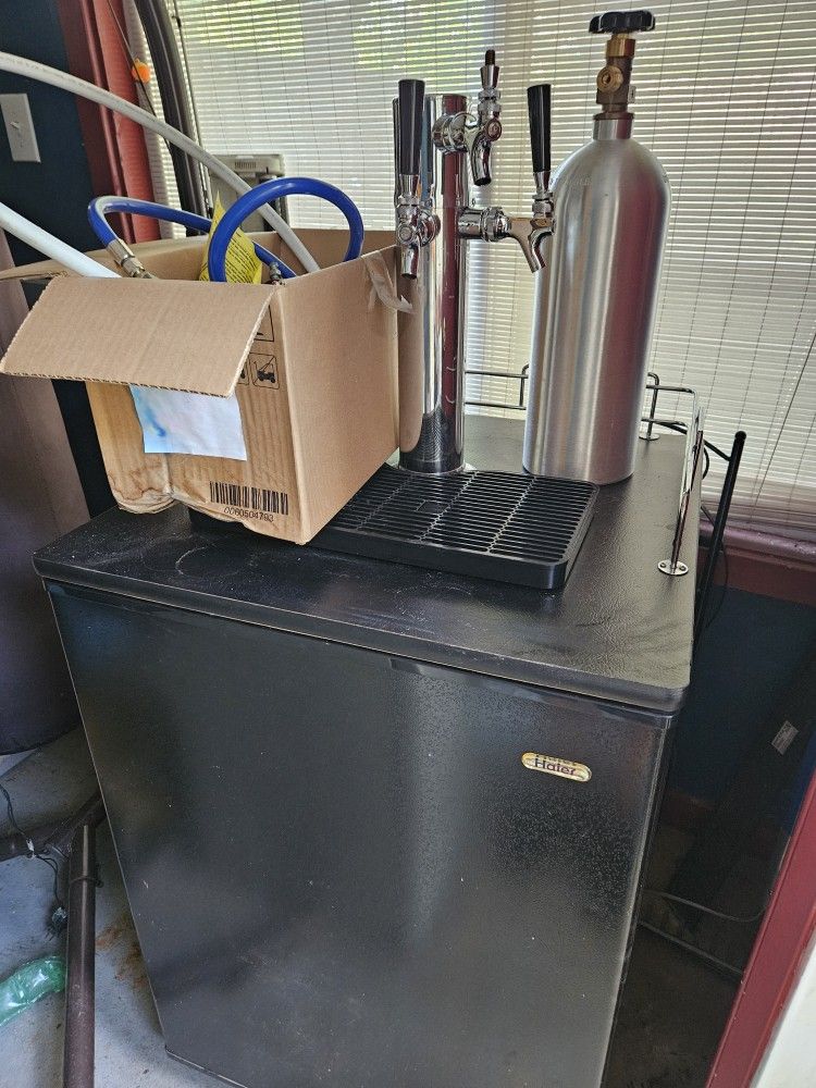 3 Tap Kegarator