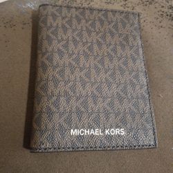 Michael Kors Jet Set Travel Passport Walle