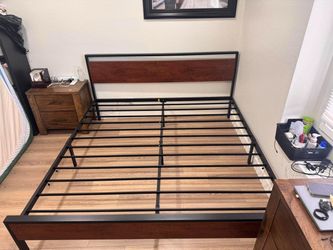 King bedframe